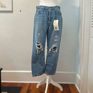 Levi’s 501 cropped, high rise, straight leg. Tags on. Never worn